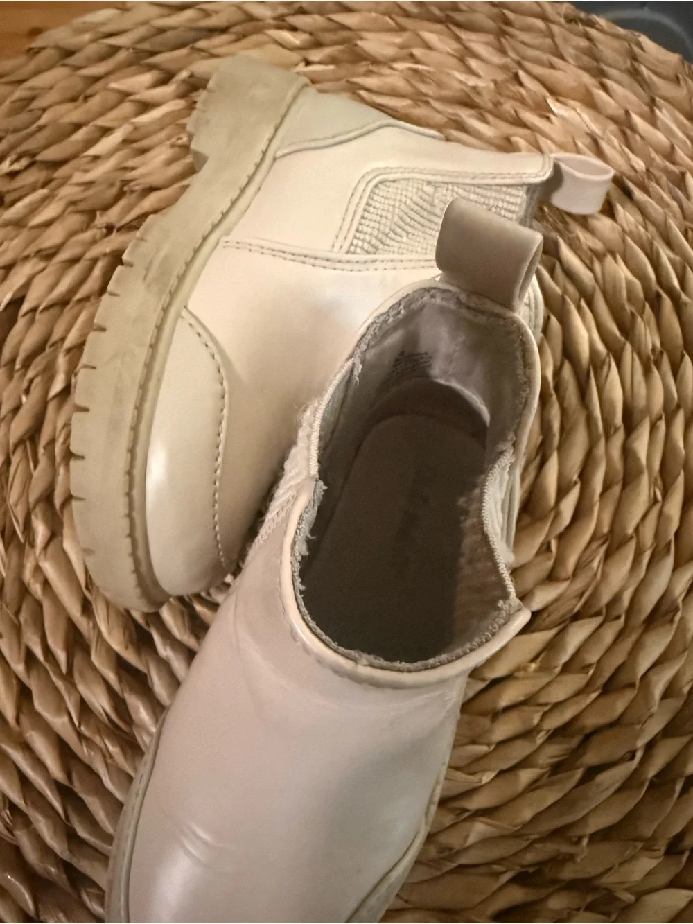 Old Navy Cream Chelsea Boots for Kids